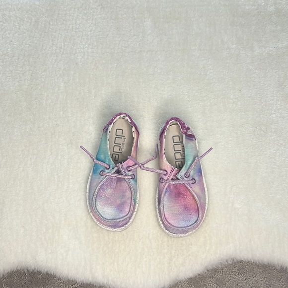 *SOLD* EUC TODDLER HEY DUDES. - Picture 2 of 3